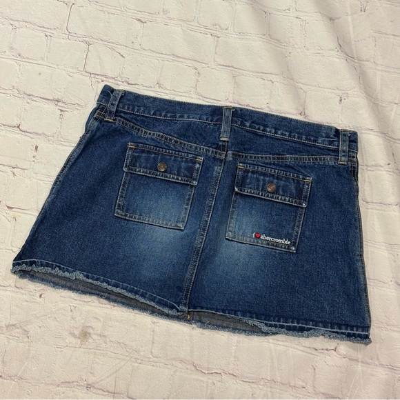 ABERCROMBIE & FITCH abercrombie girl’s Denim Mini Skirt with Patches sz 16 EUC - Picture 4 of 8